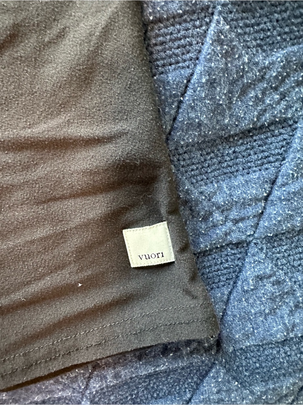 Vuori Black Energy Tank - Picture 3 of 8